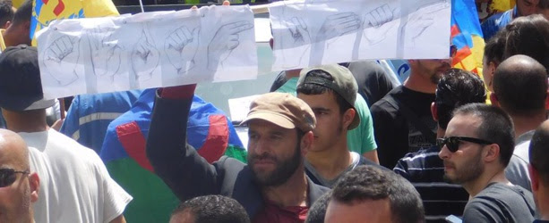 Le MAK adresse ses félicitations à un étudiant pour sa soutenance Le MAK adresse ses félicitations à un étudiant pour sa soutenance