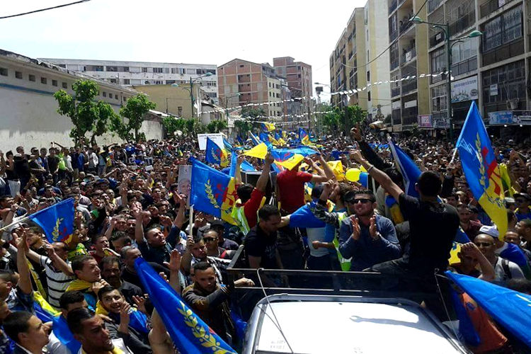 De l'état de déliquescence de l'Algérie des putschistes du clan d'Oujda à la perspective affirmée de l'avènement d'un Etat kabyle. Par Sakina Ait Ahmed De l'état de déliquescence de l'Algérie des putschistes du clan d'Oujda à la perspective affirmée de l'avènement d'un Etat kabyle. Par Sakina Ait Ahmed