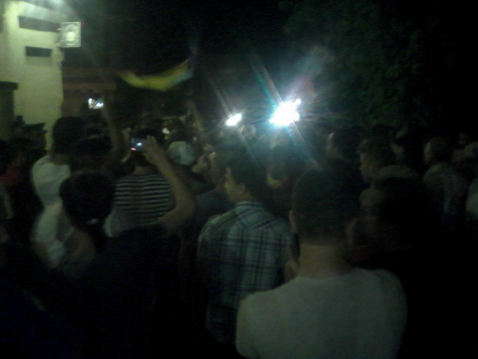 Répression coloniale / Marche et rassemblement en cours devant le commissariat de Mekla (Actualisé _ Vidéo) Répression coloniale / Marche et rassemblement en cours devant le commissariat de Mekla (Actualisé _ Vidéo)
