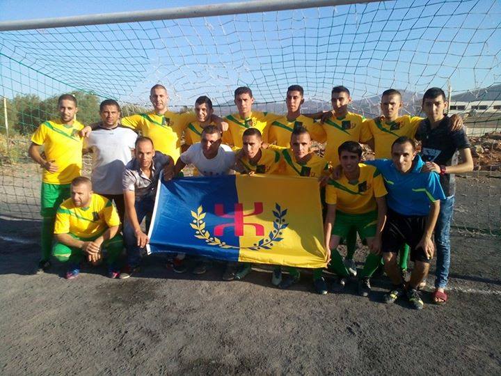 Le Drapeau National Kabyle se généralise dans les événements sportifs (Reportage) Le Drapeau National Kabyle se généralise dans les événements sportifs (Reportage)