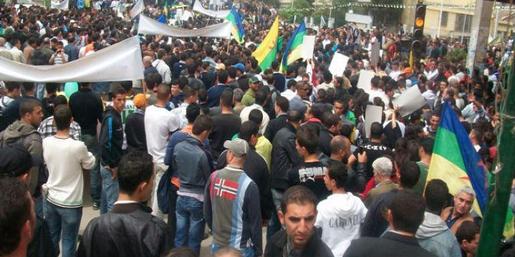 20 avril 2011 : le MAK exigera un réferendum pour l'autonomie de la Kabylie 20 avril 2011 : le MAK exigera un réferendum pour l'autonomie de la Kabylie