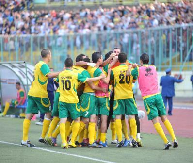 CAF : outre la menace de suspension d'une année, la JSK écope d'une amende de 50 000 dollars