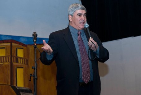 Canada: des Kabyles honorent la mémoire d'Améziane Mehenni Canada: des Kabyles honorent la mémoire d'Améziane Mehenni
