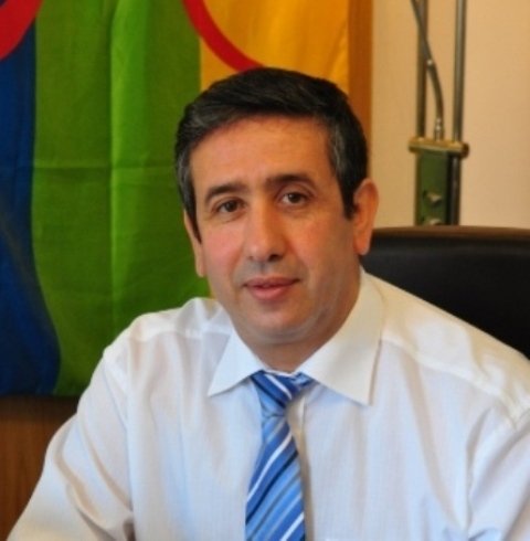 Lyazid Abid : « sans le soutien de la France, l'Algérie des généraux serait déjà enterrée par l'histoire » Lyazid Abid : « sans le soutien de la France, l'Algérie des généraux serait déjà enterrée par l'histoire »