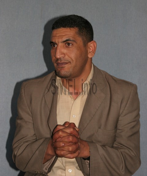 Karim Tabou dénonce le silence d'Alger sur les massacres en Libye Karim Tabou dénonce le silence d'Alger sur les massacres en Libye