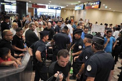 Le ministre français des transports demande à Air Algérie de prendre ses responsabilités