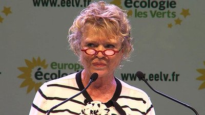 France : Eva Joly ovationnée à l'université d'été des partis régionalistes et autonomistes France : Eva Joly ovationnée à l'université d'été des partis régionalistes et autonomistes
