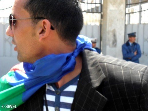 Le MAK appelle au rejet de toutes les élections jusqu'à l'accession de la Kabylie à une « large autonomie » Le MAK appelle au rejet de toutes les élections jusqu'à l'accession de la Kabylie à une « large autonomie »