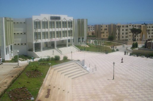 Algérie : des centaines d'étudiants kabyles subissent l'assaut des islamistes à Jijel et Sétif