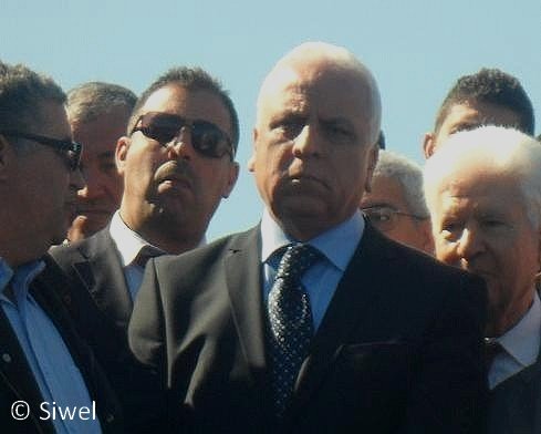 Le ministre de l'habitat était aujourd'hui à Azazga pour constater les dégats Le ministre de l'habitat était aujourd'hui à Azazga pour constater les dégats