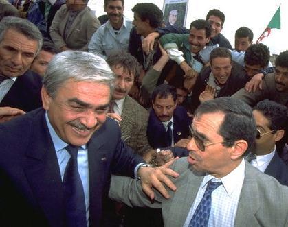 Abdelaziz Rehabi l'a révélé : « Zeroual voulait de tamazight comme langue nationale en 1996 » Abdelaziz Rehabi l'a révélé : « Zeroual voulait de tamazight comme langue nationale en 1996 »