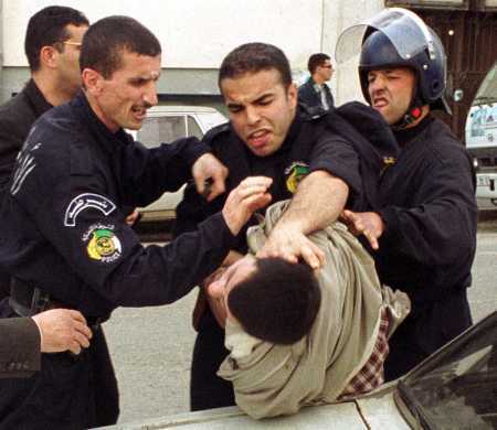 TIZI-OUZOU : deux militants du MAK interpellés
