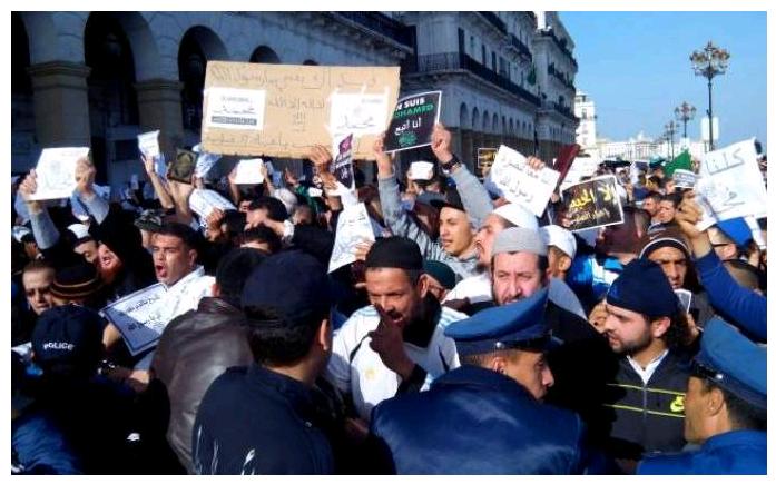 Caricatures de Mahomet : des émeutes à Alger sous le slogan 