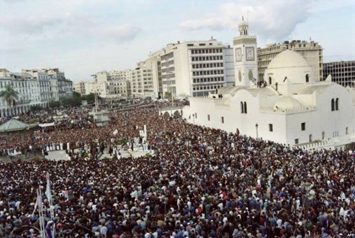 Caricatures de Mahomet : des émeutes à Alger sous le slogan 