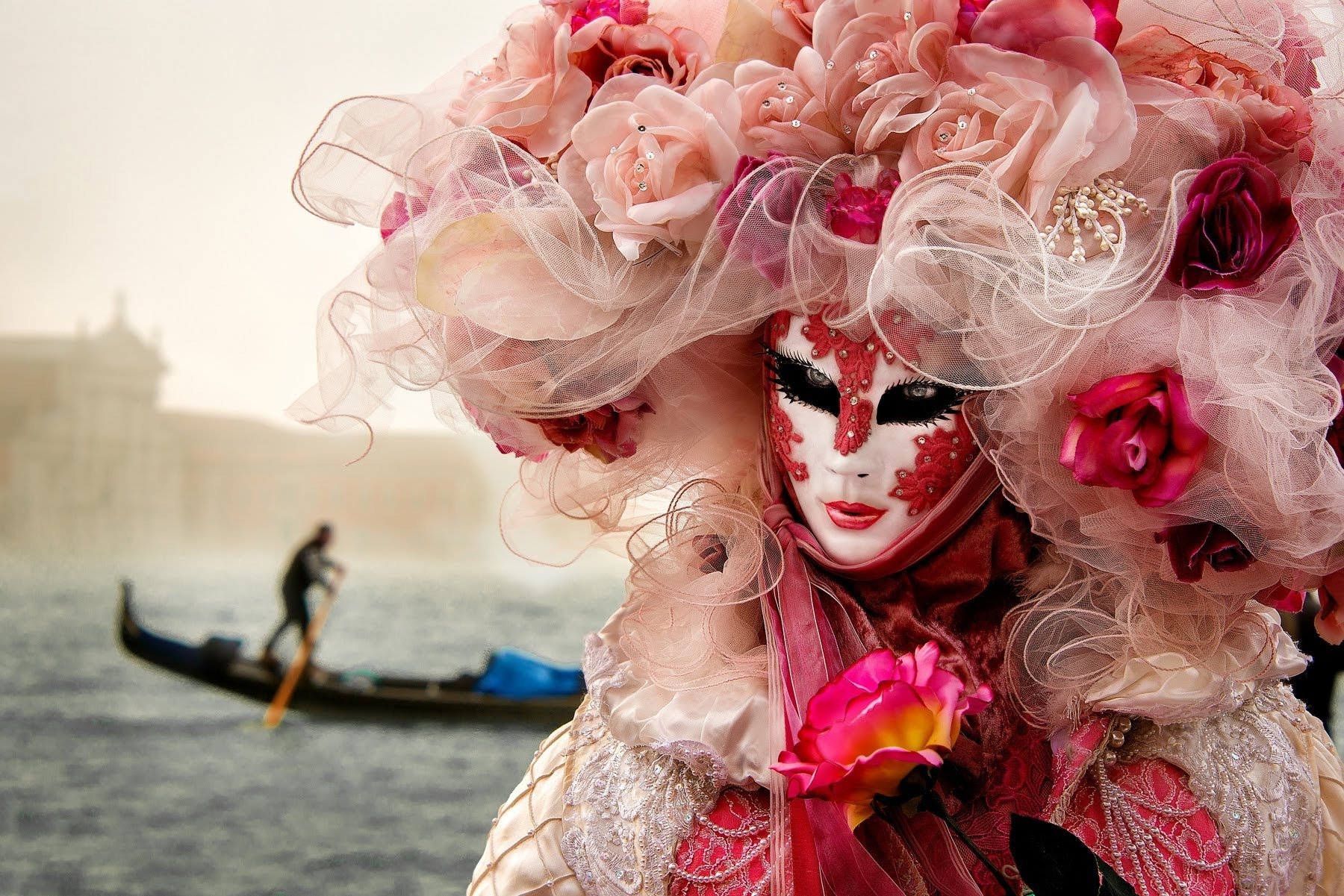 Coup d'envoi du plus célèbre carnaval du monde / Festival de couleur et merveilles à Venise
