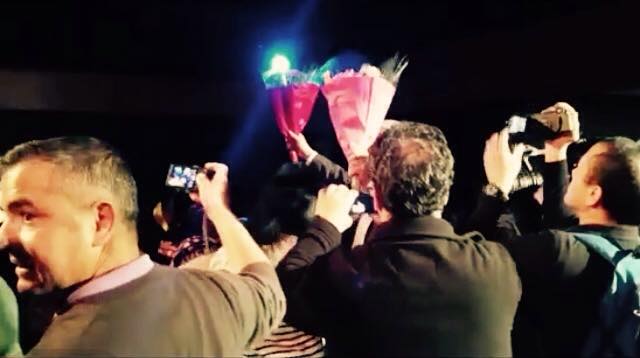 Conférence et vente dédicace du dernier album de Ferhat: Ambiance festive et retrouvailles du peuple kabyle en marche vers sa liberté