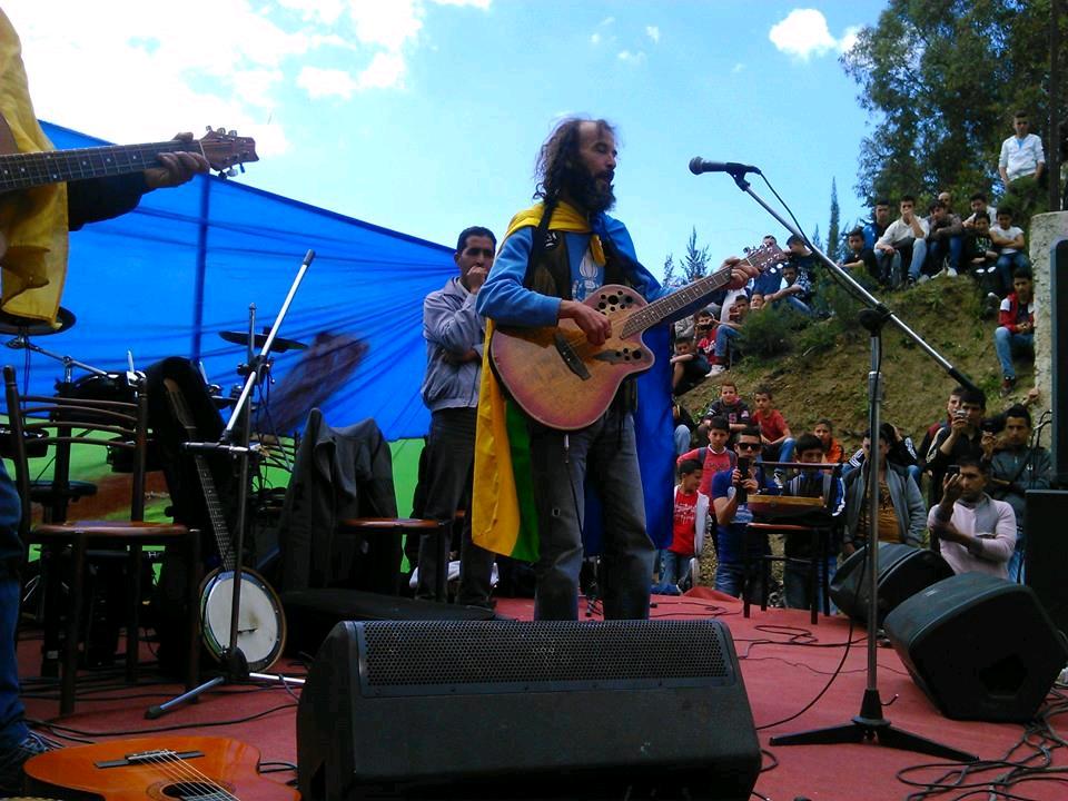 Les jeunes nationalistes kabyles d'Illulen Umalu mécontents de notre rédaction 