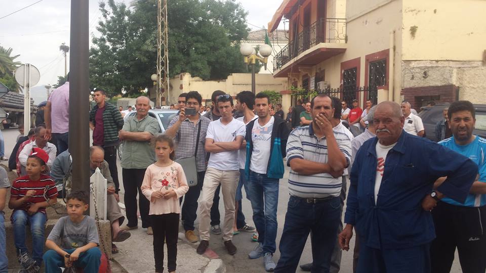 Vgayet / « La liberté de la Kabylie est une dette qui n'accepte pas de rééchelonnement », Meeting du MAK à Leqser (El Kseur)