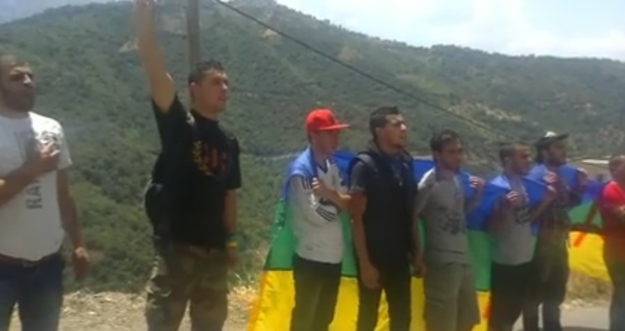 Pour le 14è anniversaire de la création du MAK, 4 villages procèdent au lever du drapeau national kabyle dans l'Arch d'Aqvil