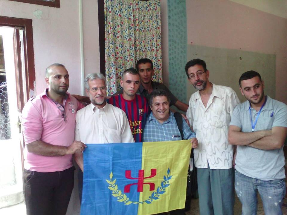 Université d'été du MAK: Les docteurs Hireche et Chemakh plaident pour une synergie kabyle pour sauver la Kabylie.