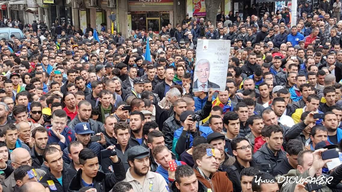 Tizi-Ouzou : Malgré les intimidations, les propagandes de déstabilisation et les entraves « sécuritaires », la marche du MAK à a été grandiose.