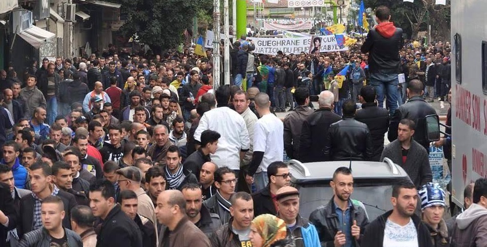 Tizi-Ouzou : Malgré les intimidations, les propagandes de déstabilisation et les entraves « sécuritaires », la marche du MAK à a été grandiose.