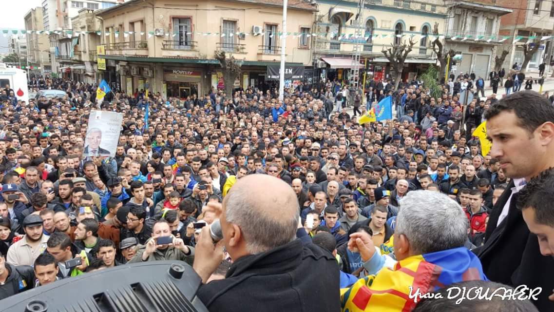 Tizi-Ouzou : Malgré les intimidations, les propagandes de déstabilisation et les entraves « sécuritaires », la marche du MAK à a été grandiose.
