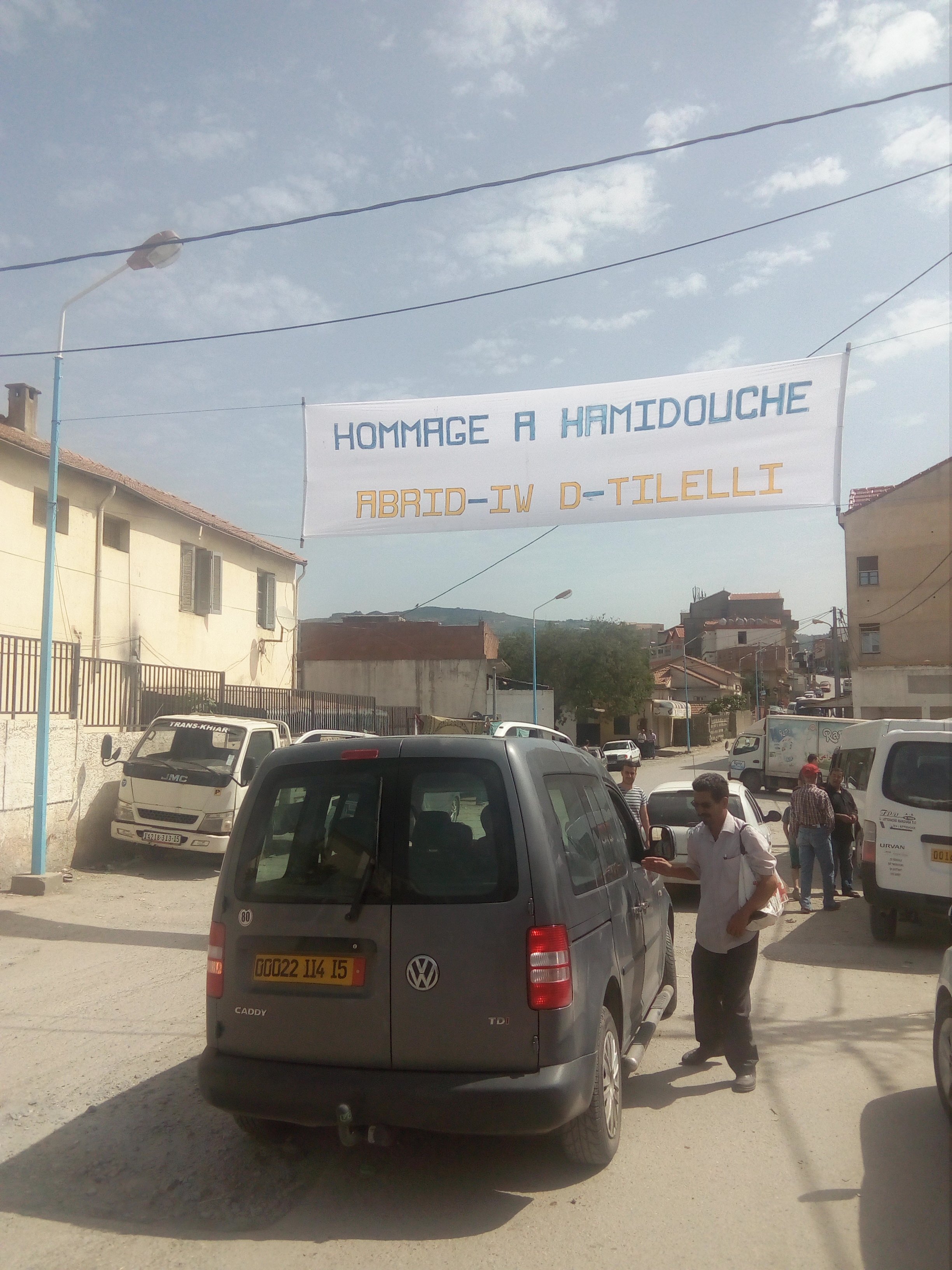 Attouche : La coordination MAK rend hommage au chanteur Hamidouche